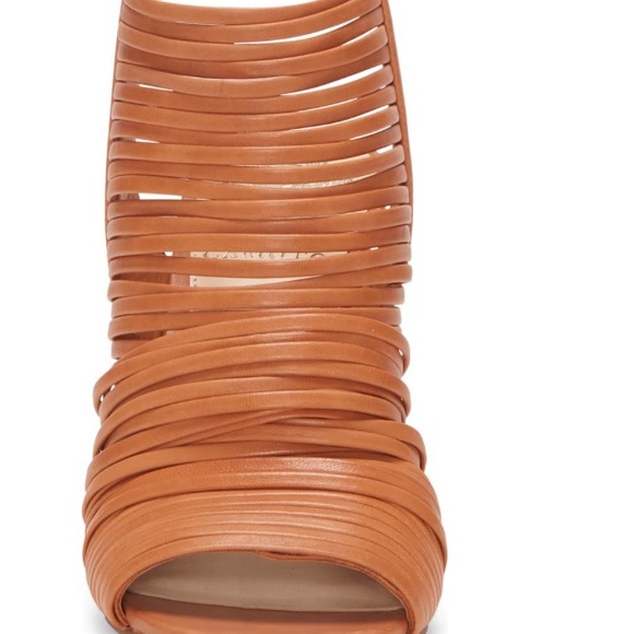 NEW Vince Camuto Brown Strappy Heels - Picture 3 of 7